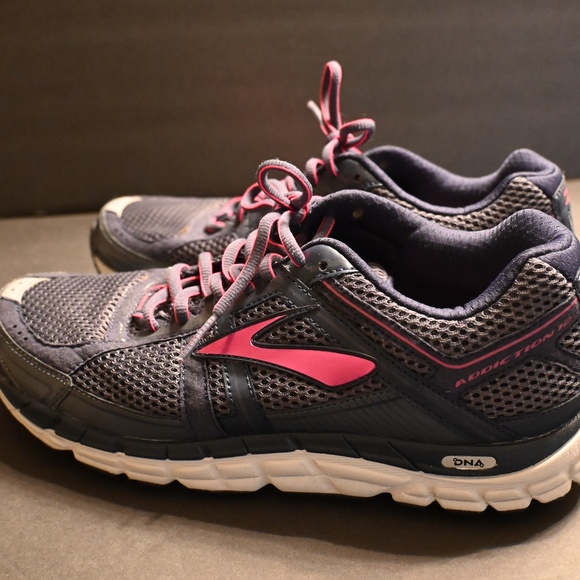Brooks Addiction 12 - Picture 1 of 7